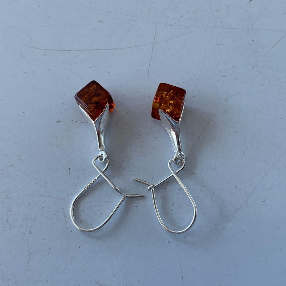 Cube Shape Amber Drop Dangle Silver Botw Earrings - image 6